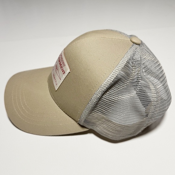 Filson Mesh Snap-Back Logger Cap - Picture 3 of 7